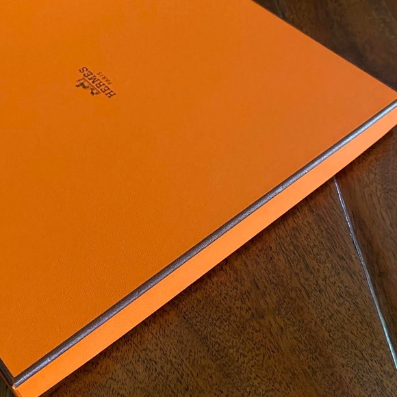 Hermes Scarf Box 9.5" X 9.5" - Picture 9 of 9